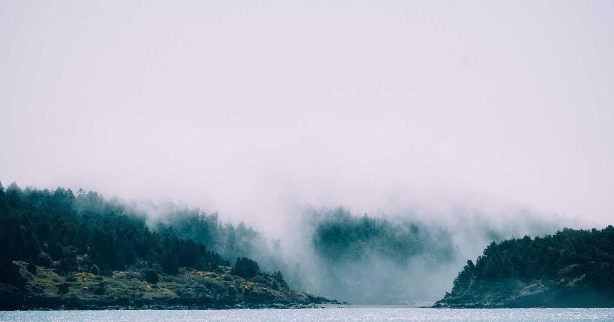 Christ-Centered Christmas Traditions: Celebrating Beyond Commercialism with Your Family