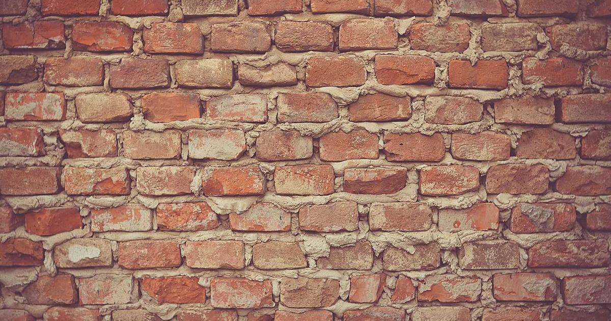 Helping Teens Navigate Peer Pressure: Building Courage to Stand Firm in Faith